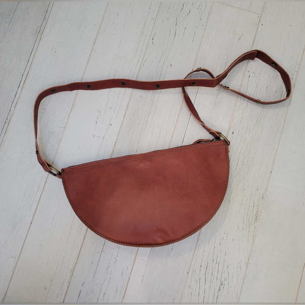 EUC Lyons Leather Co Queen Bee